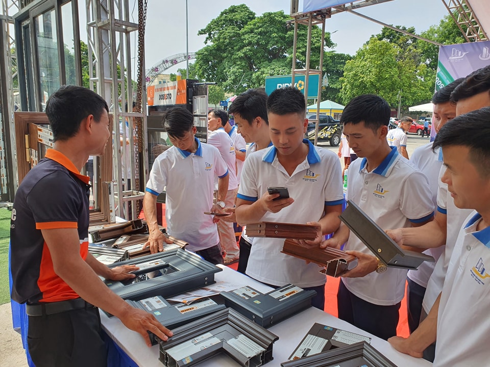 Eurohouse Tại Triển Lãm Và Lễ Ra Mắt Hội Nghành Cửa Phú Thọ